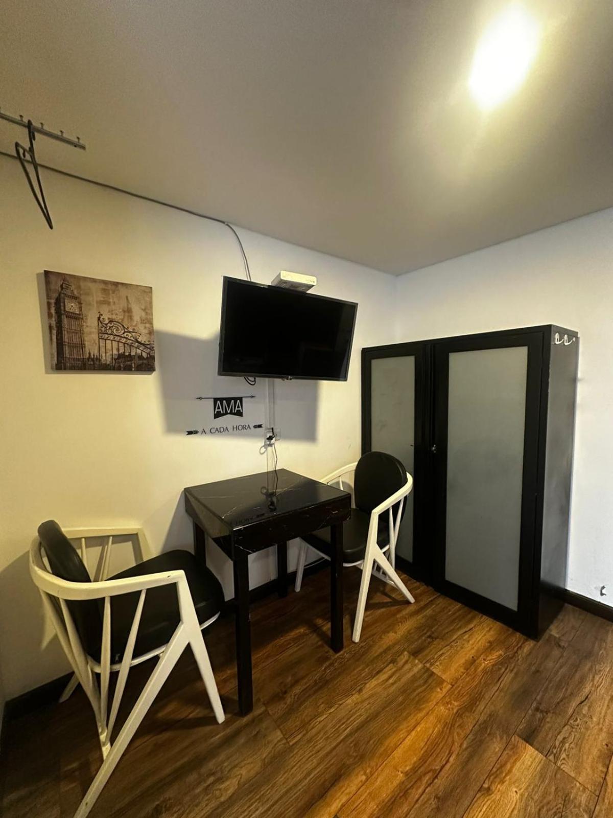 Mosaic House Hotel *
